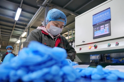河北:防疫物資生產忙