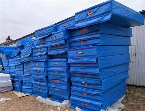 運動場滑冰滑雪場保護(hù)墊子 冰雪場保護(hù)墊 速滑防護(hù)墊廠家