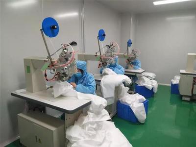 甘肅&ldquo;平?jīng)鲈?rdquo;醫(yī)用防護(hù)服正式投產(chǎn),首批產(chǎn)品發(fā)往湖北抗疫一線